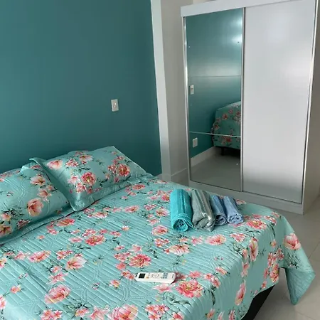 Apartamento charmoso em Copacabana posto 6-2