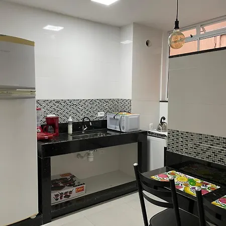 Apartamento charmoso em Copacabana posto 6-3
